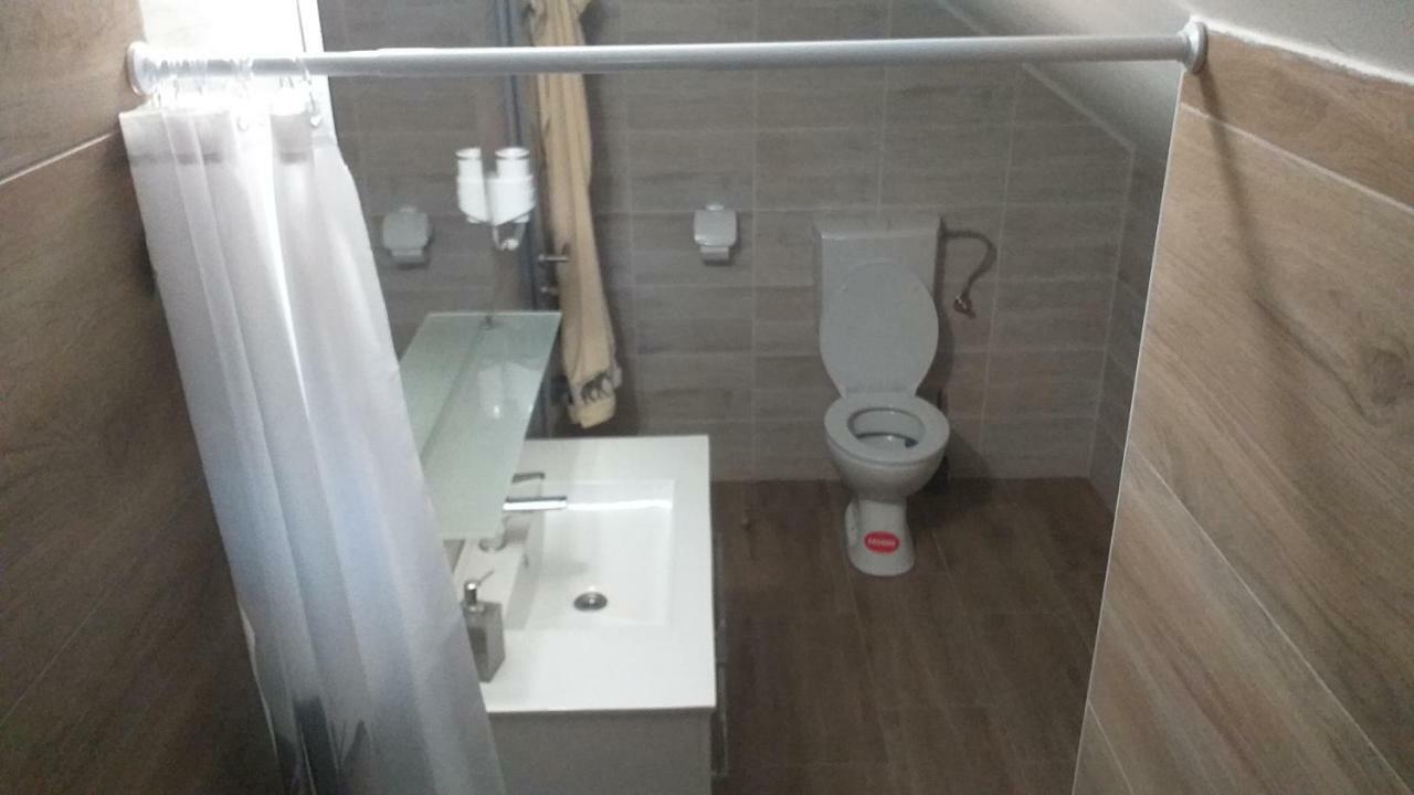 Studio Apartmani Patricia 스몰리야나크 외부 사진